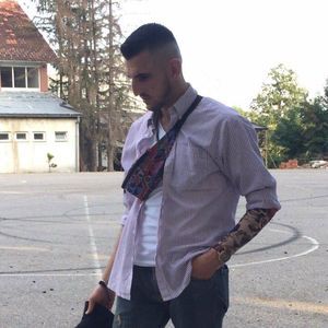 Meet your Posher, Din